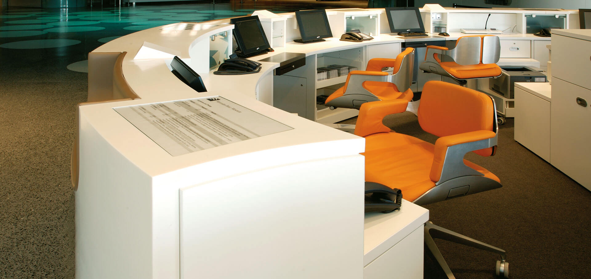 戴姆勒集團(tuán)