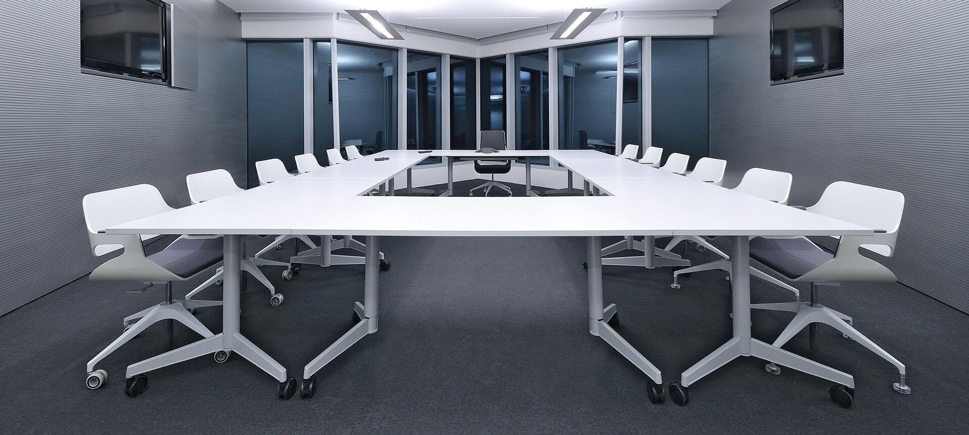 Investate, Financial Harbour Towers