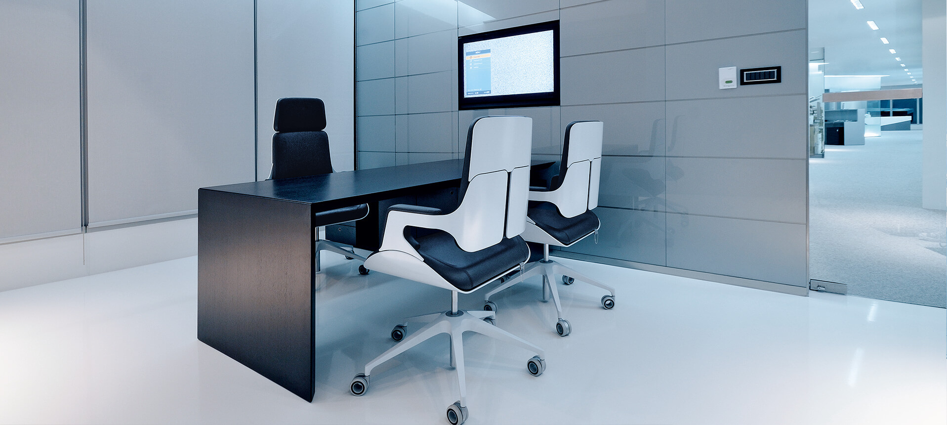 Investate, Financial Harbour Towers